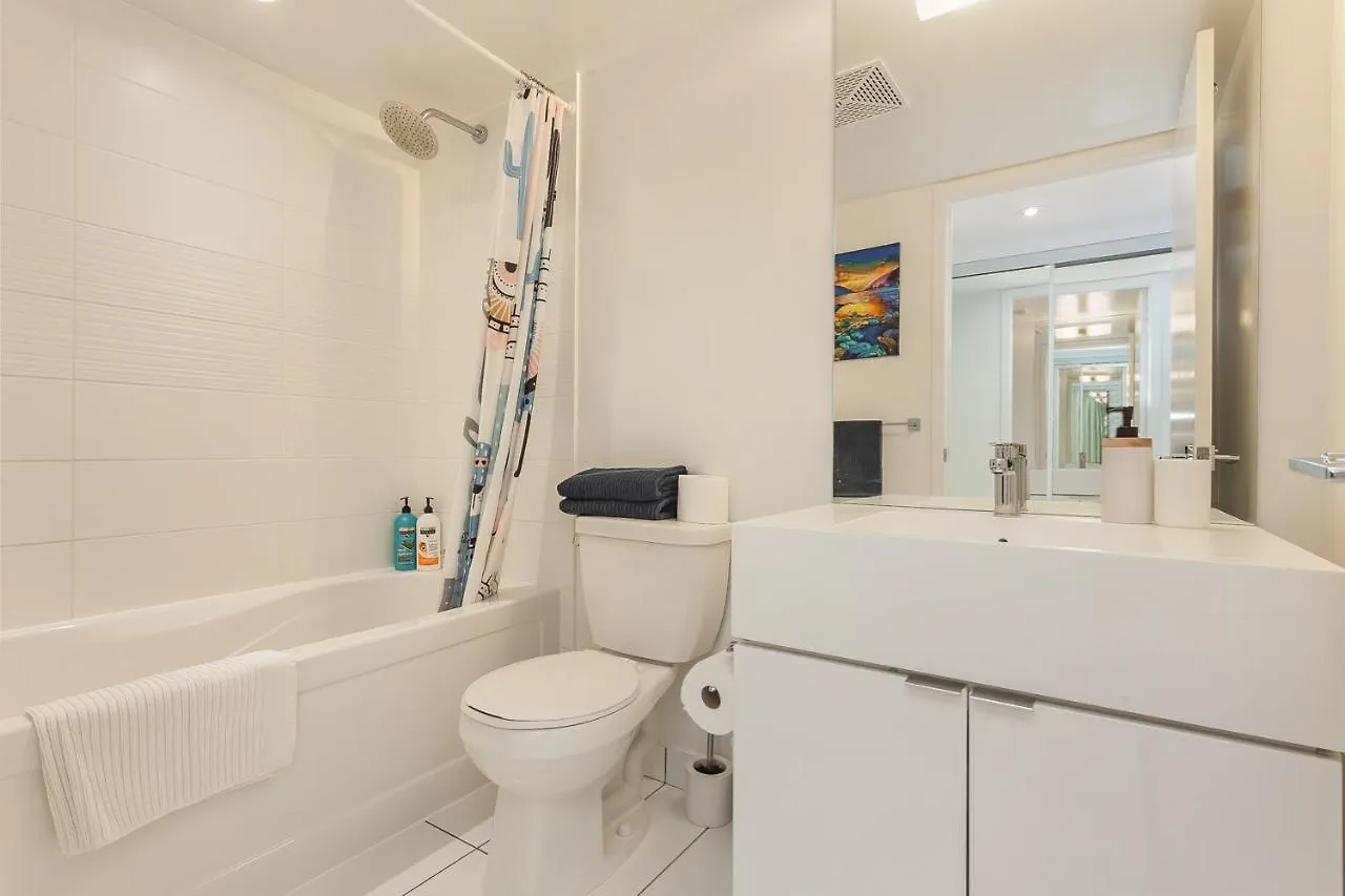 1Br Apartment In The Entertainment District Toronto