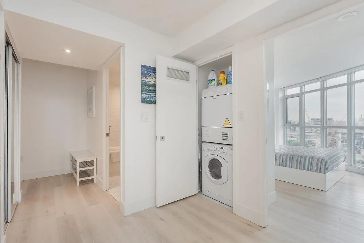 1Br Apartment In The Entertainment District Toronto