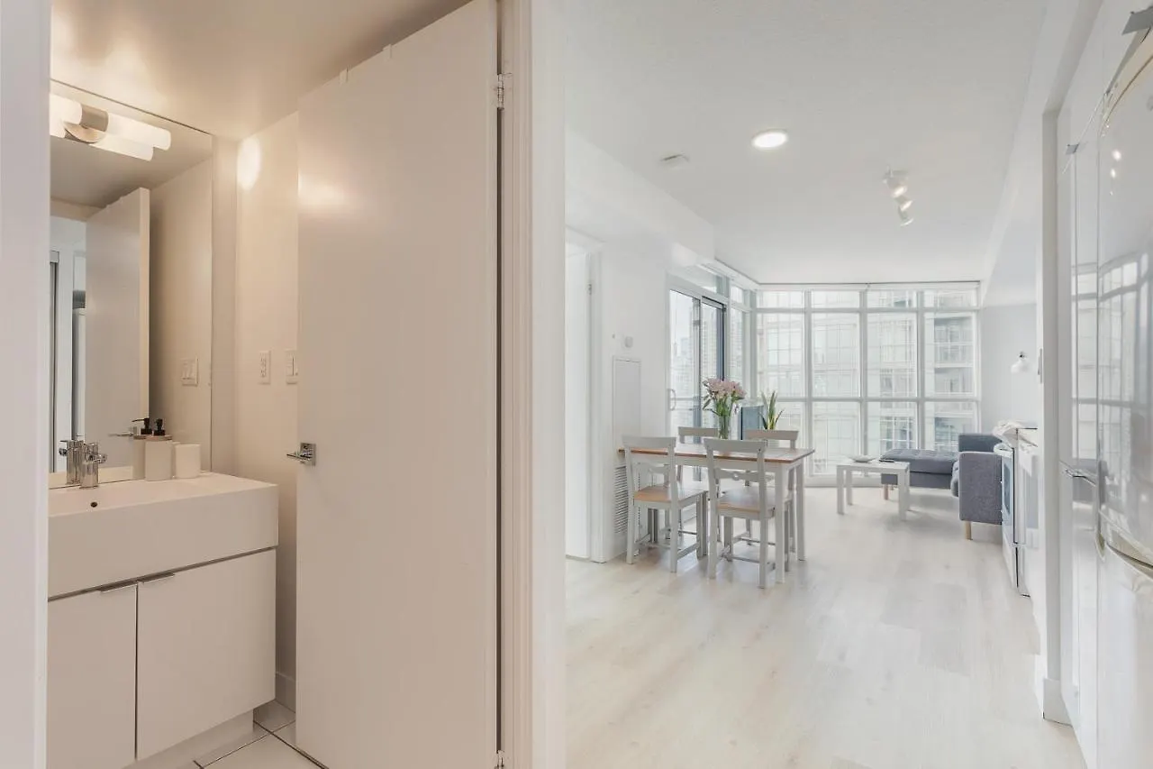 1Br Apartment In The Entertainment District Toronto